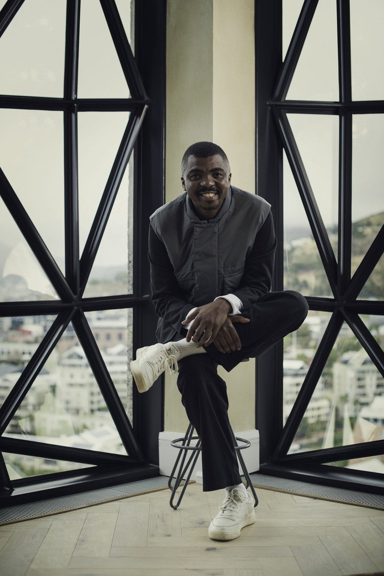 Loyiso Gola photo 5