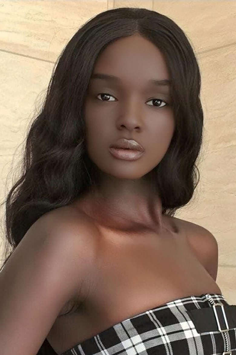Duckie Thot portrait