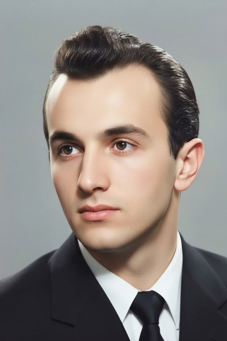 İsmet Ay photo 2