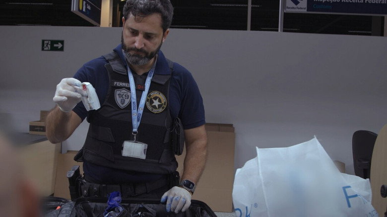 Logo de Aeroporto: Área Restrita S07 E07