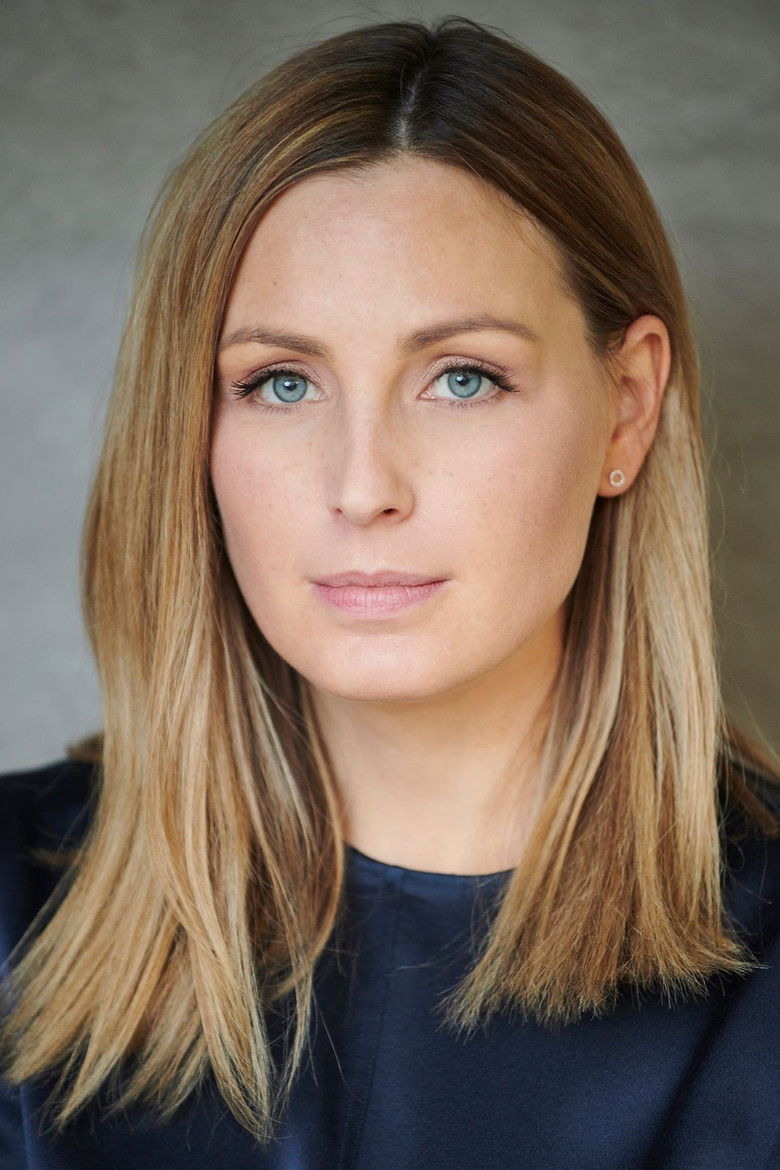 Jessica Knoll portrait image