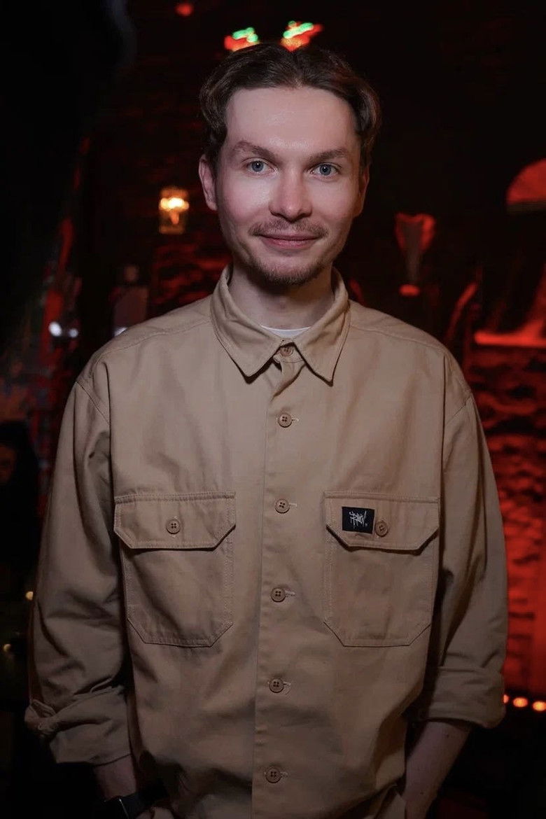 Артём Емельянов portrait image