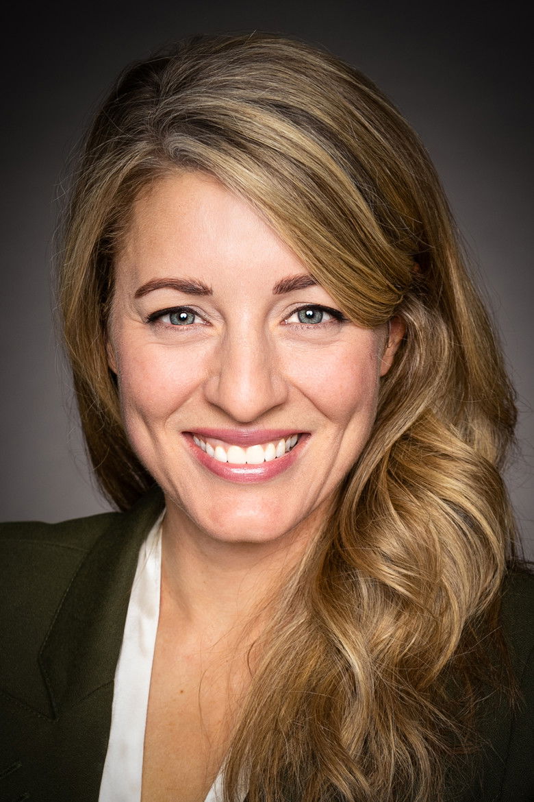 Mélanie Joly portrait image