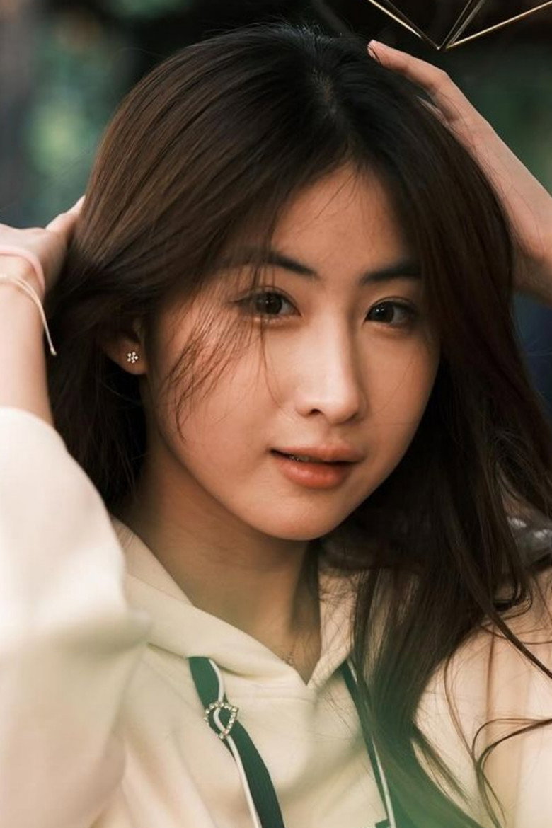 Apasra Lertprasert photo 2