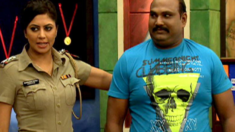 Still image for F.I.R. season 1 episode 1244: Billu's Plan to Trap Monkey Thieves