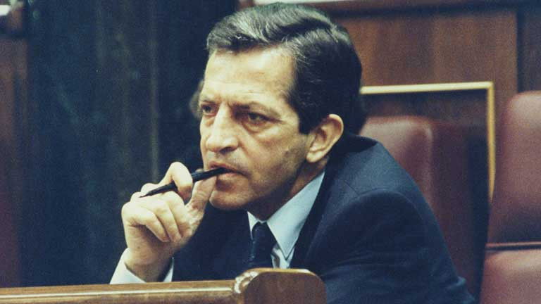 Still image for La transición season 1 episode 11: Episode 11