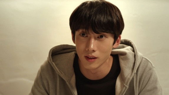 Still image for Behind Cut season 1 episode 3: A Broken Traffic Light Still image for Behind Cut season 1 episode 3: A Broken Traffic Light