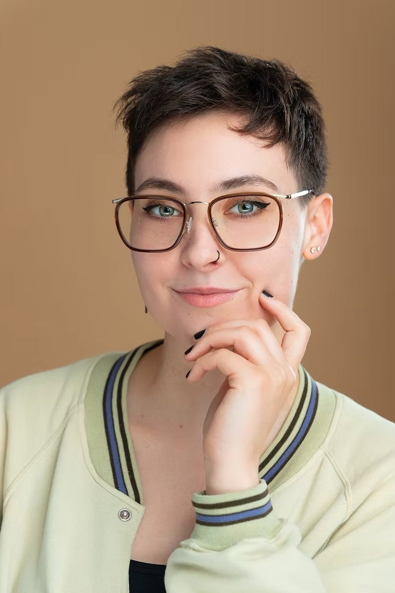 Emma Aikman photo 2
