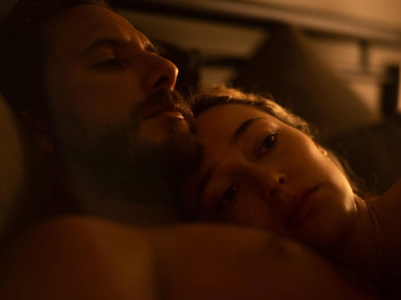 The Lost Flowers of Alice Hart S01E06 — Part 6: Wheel of Fire episode still