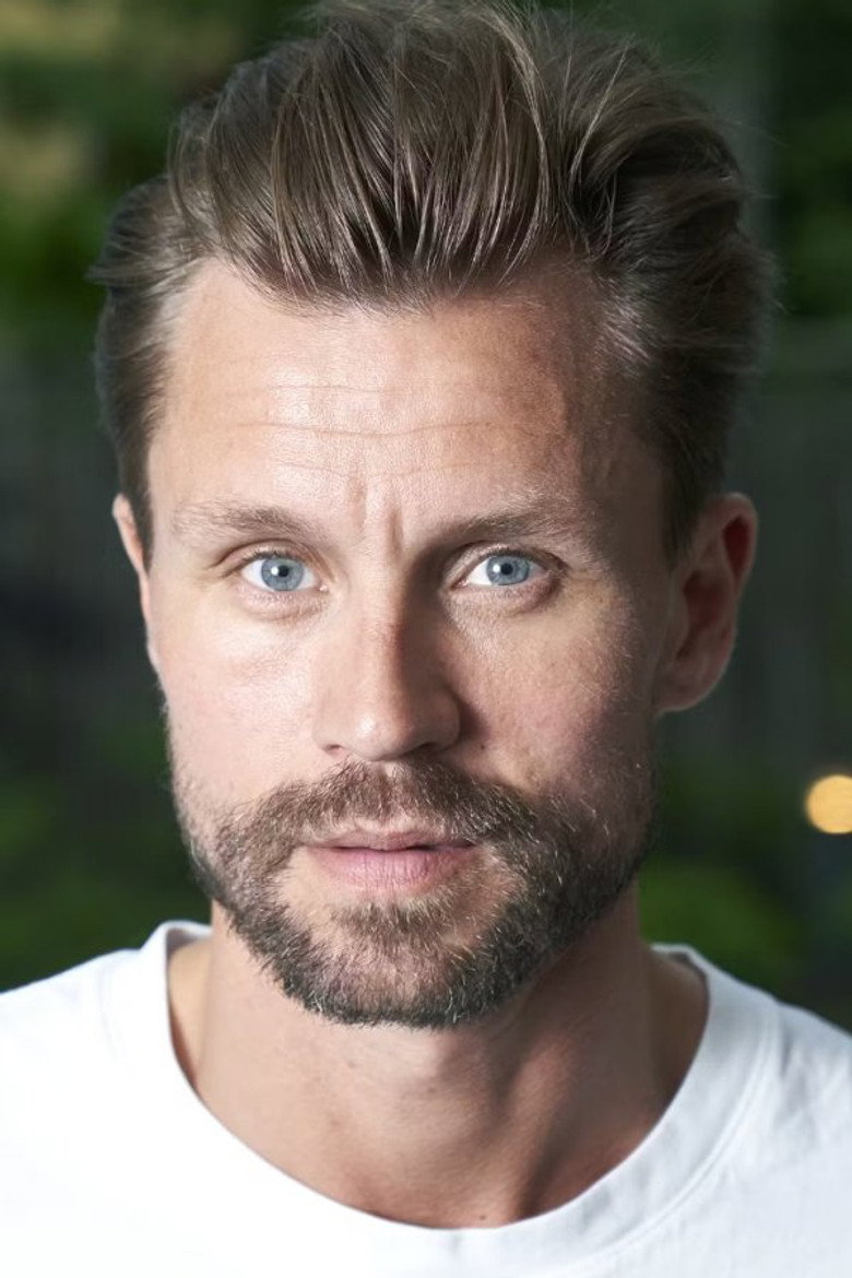 Michael Maze portrait