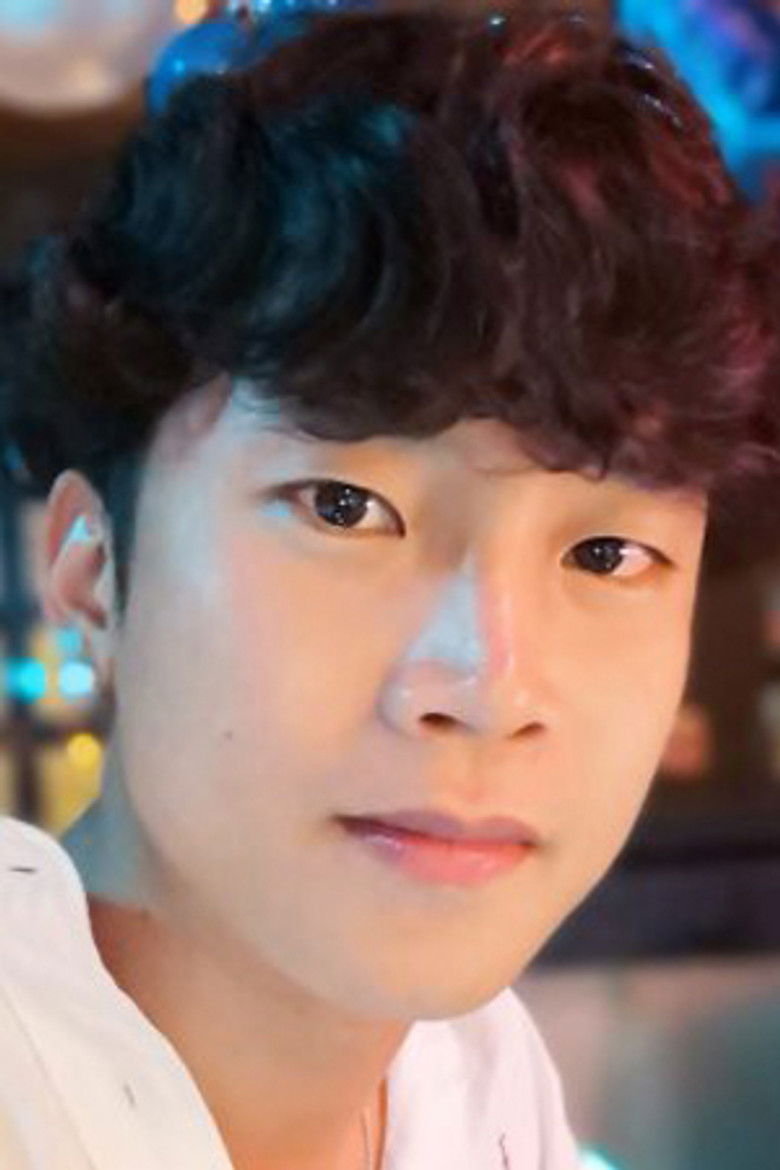 Niti Iam-amonniphit portrait image