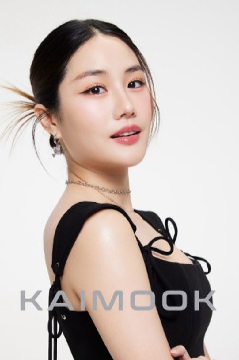 Kaimook Pearlrada Ngamrungsiri portrait image