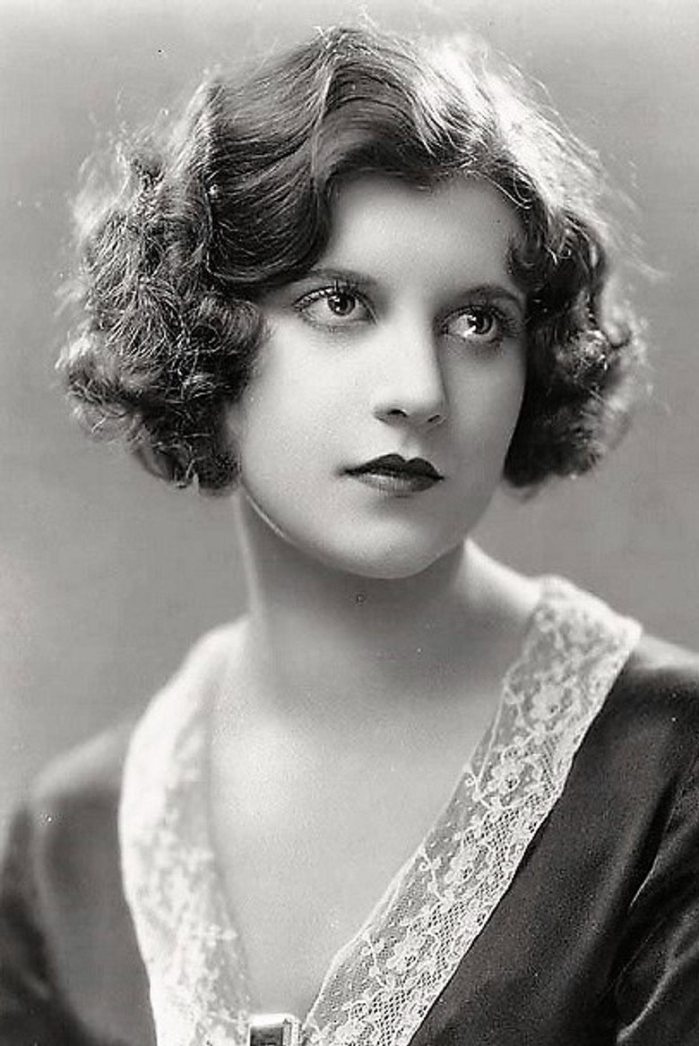 Dorothy Gulliver photo 3