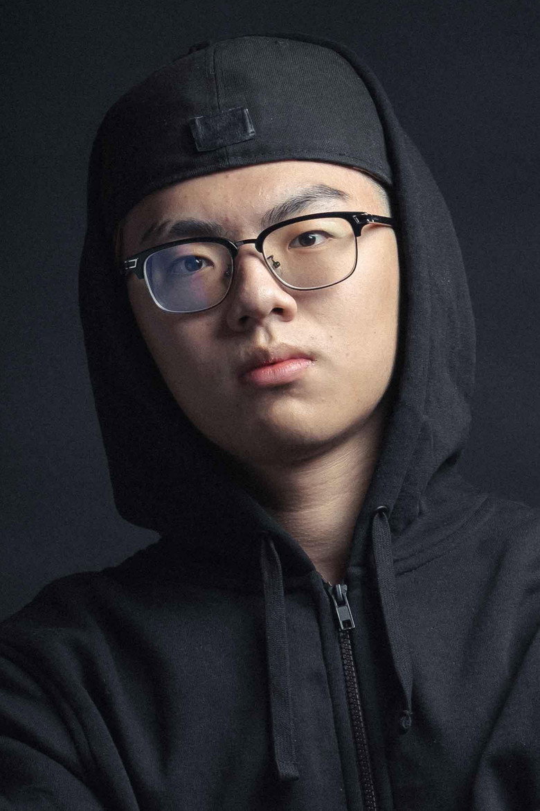 Joon 450 portrait