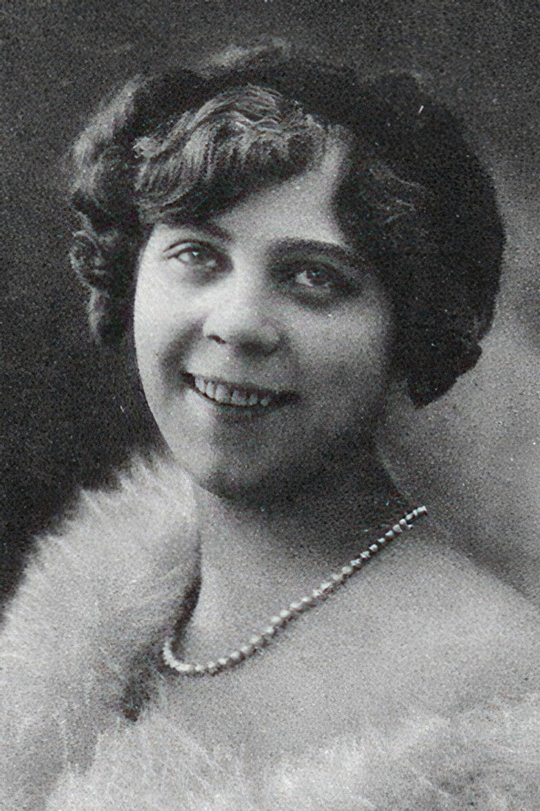 Andrée Marly