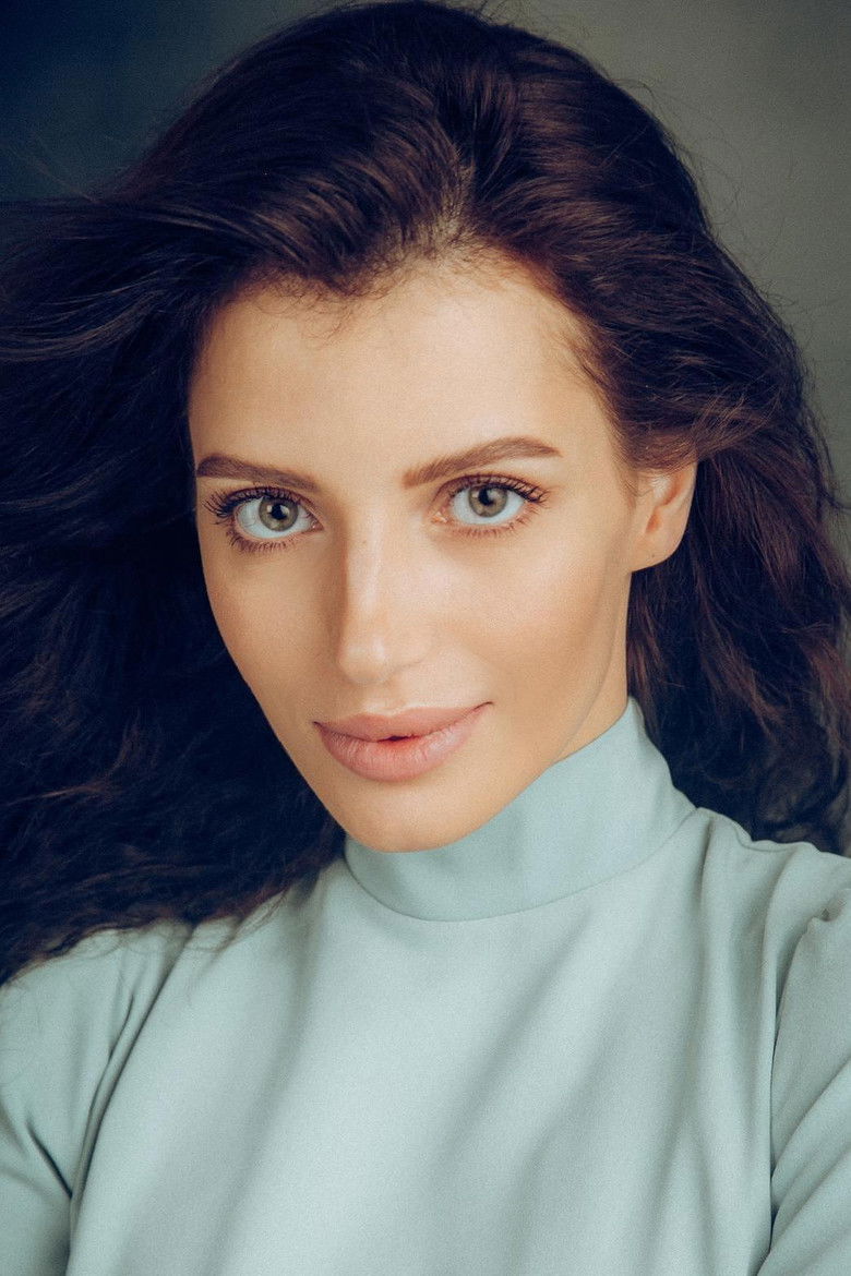 Alina Zabrodina portrait image