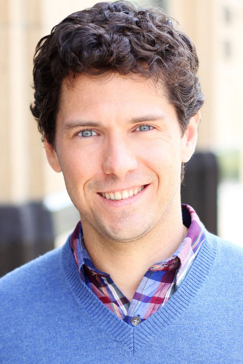 Aaron Mills portrait image