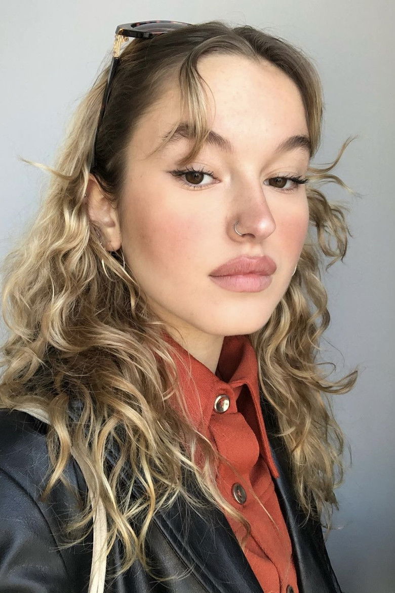 Liv Solomon portrait image