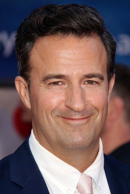 Erik Sommers portrait image