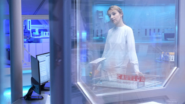 Still from Mars - Season 2 Episode 1