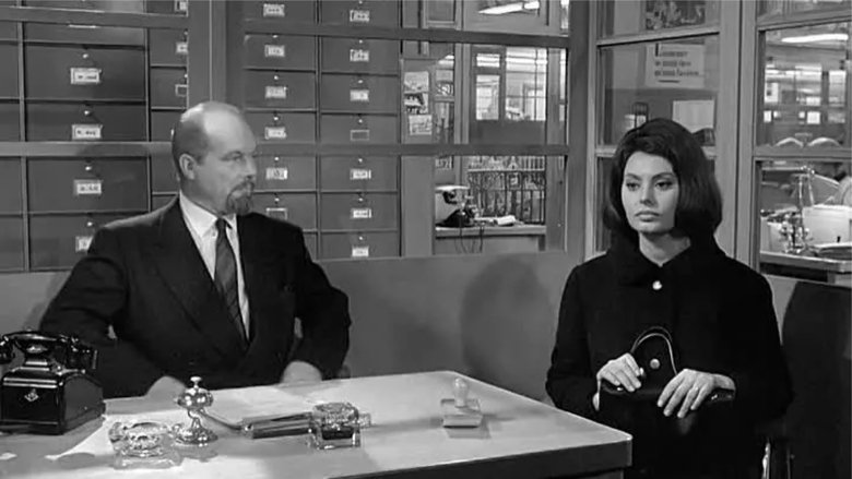 Five Miles to Midnight (1962)