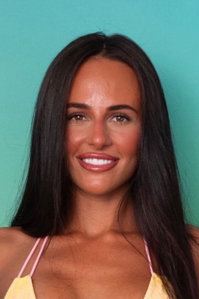 Lauren Wood portrait image