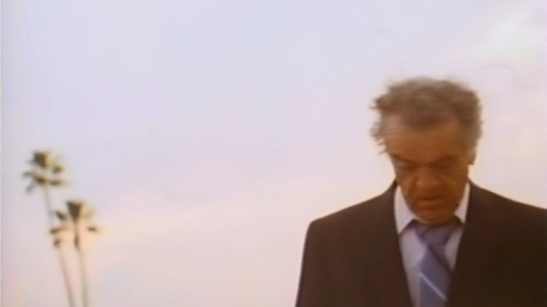 Image d'arrière-plan 3 du film Forevermore: Biography of a Leach Lord