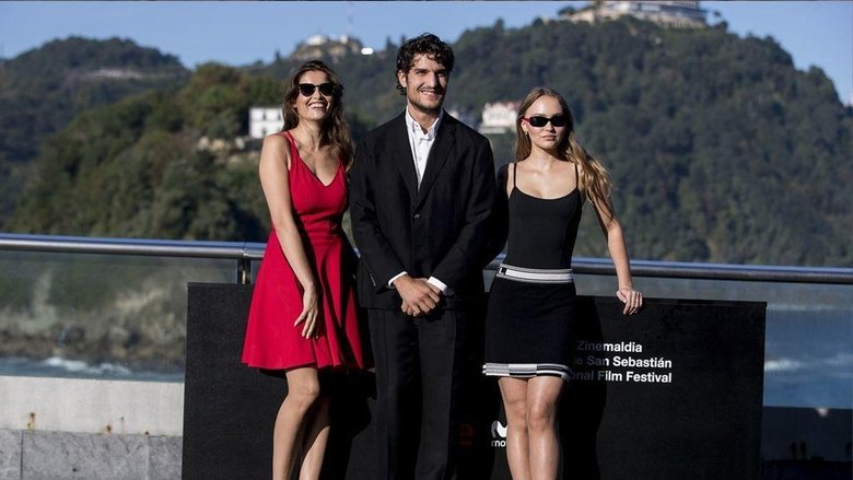 Gallery image from gHvl4kMXjdYsXAfvZnEiQXUk1bB.jpg