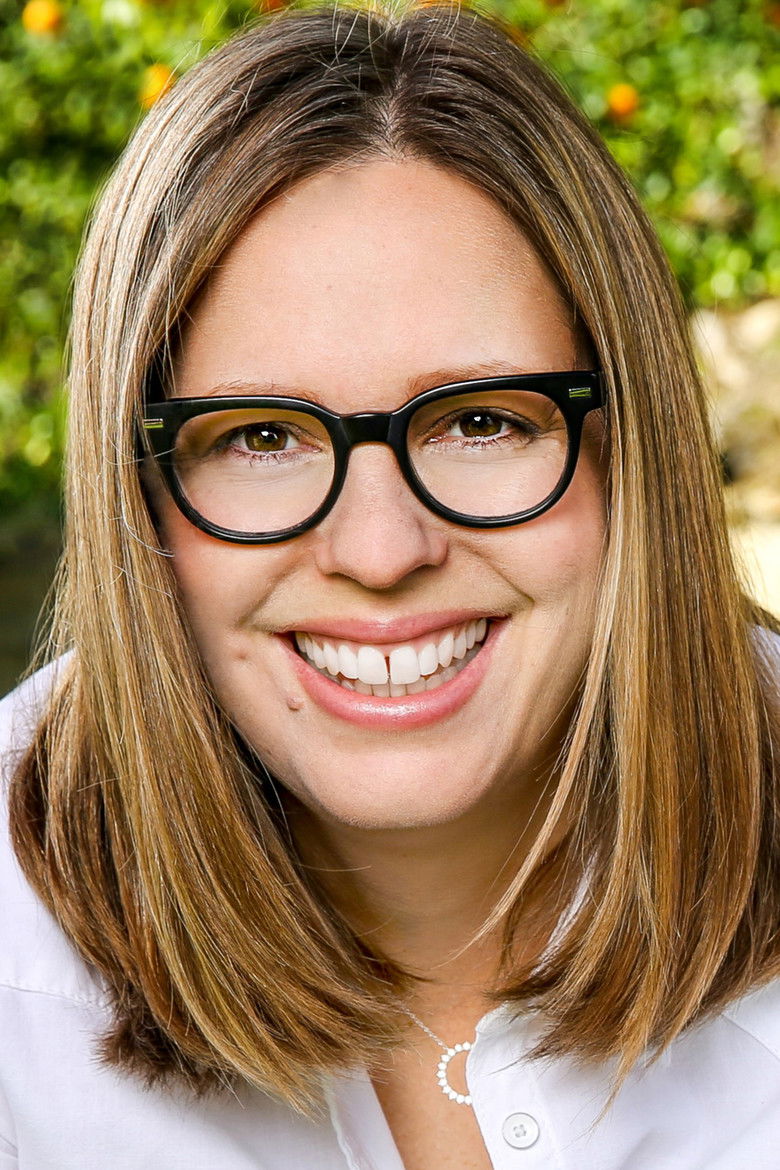 Elizabeth Craft portrait image