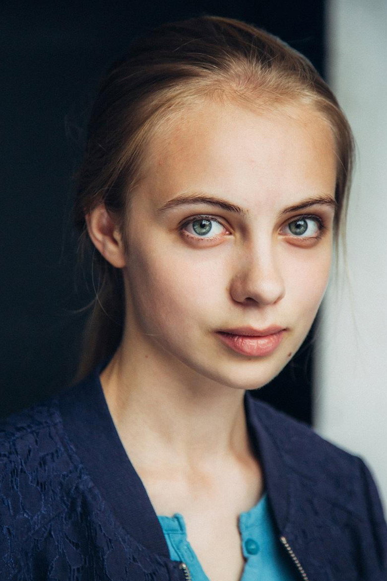 Polina Bogomolova photo