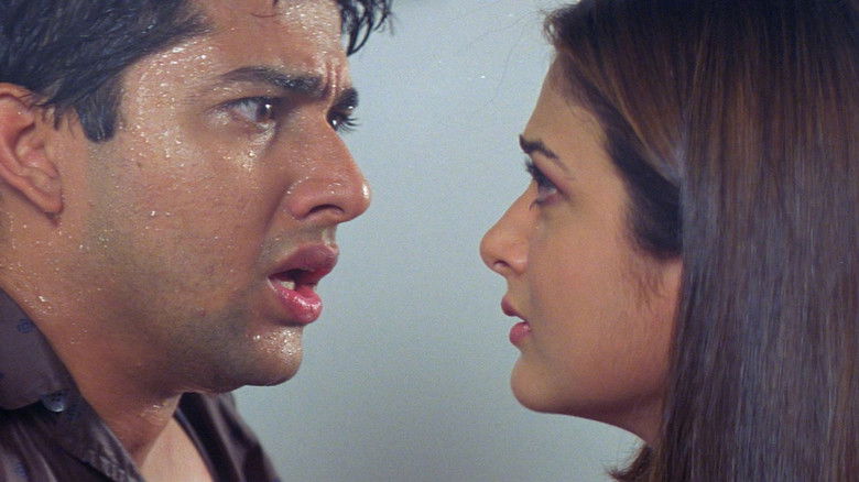 Awara Paagal Deewana backdrop 7