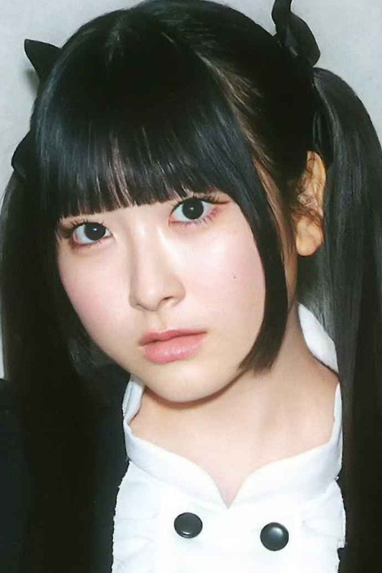 Momo Sakurai photo