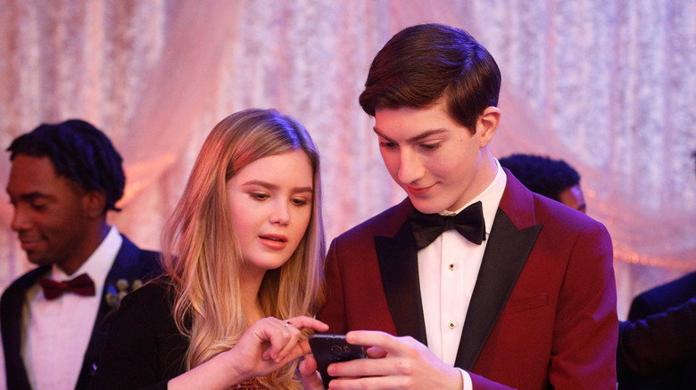 Still from Speechless - Season 3 Episode 19