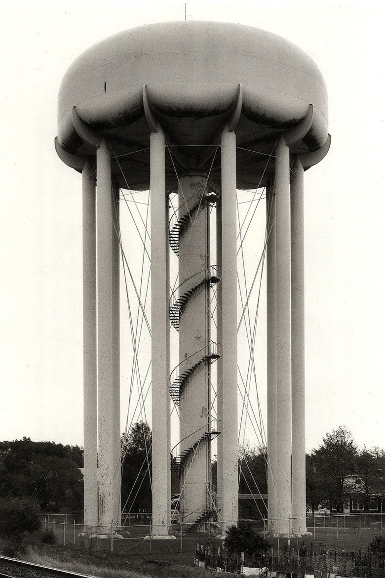 Imatge de Bernd and Hilla Becher: Typologies of Industrial Architecture