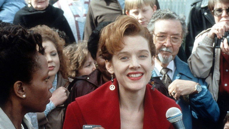 Imatge de The Gun in Betty Lou's Handbag