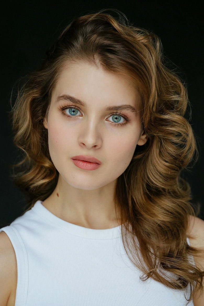 Полина Резаева portrait image