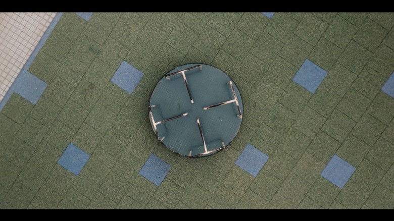 Image d'arrière-plan 7 du film LONG-DEAD