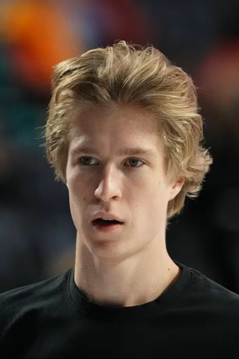Stephen Gogolev portrait