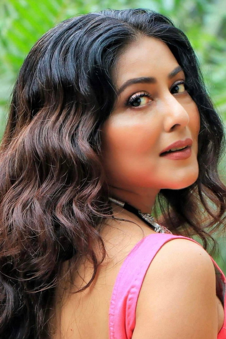 Gargee RoyChowdhury photo 4