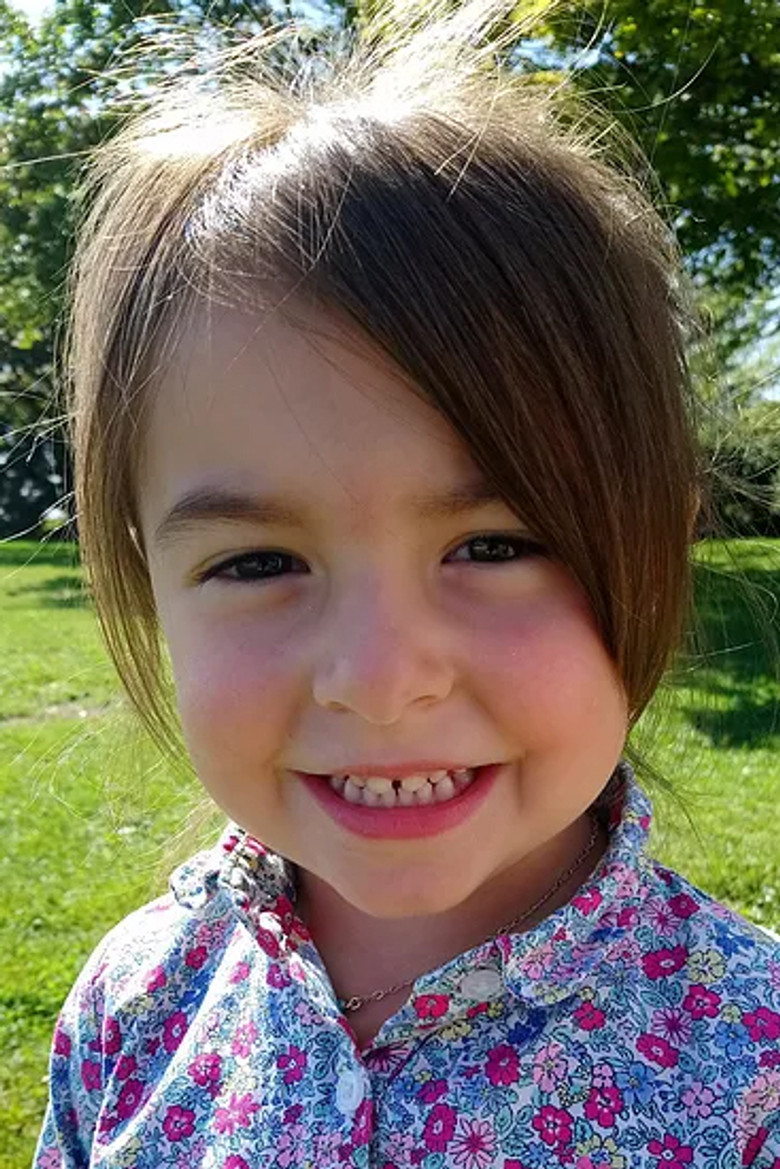 Anabel Mailloux portrait image