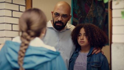 Still image for Holy Sh!t season 1 episode 4: Episode 4