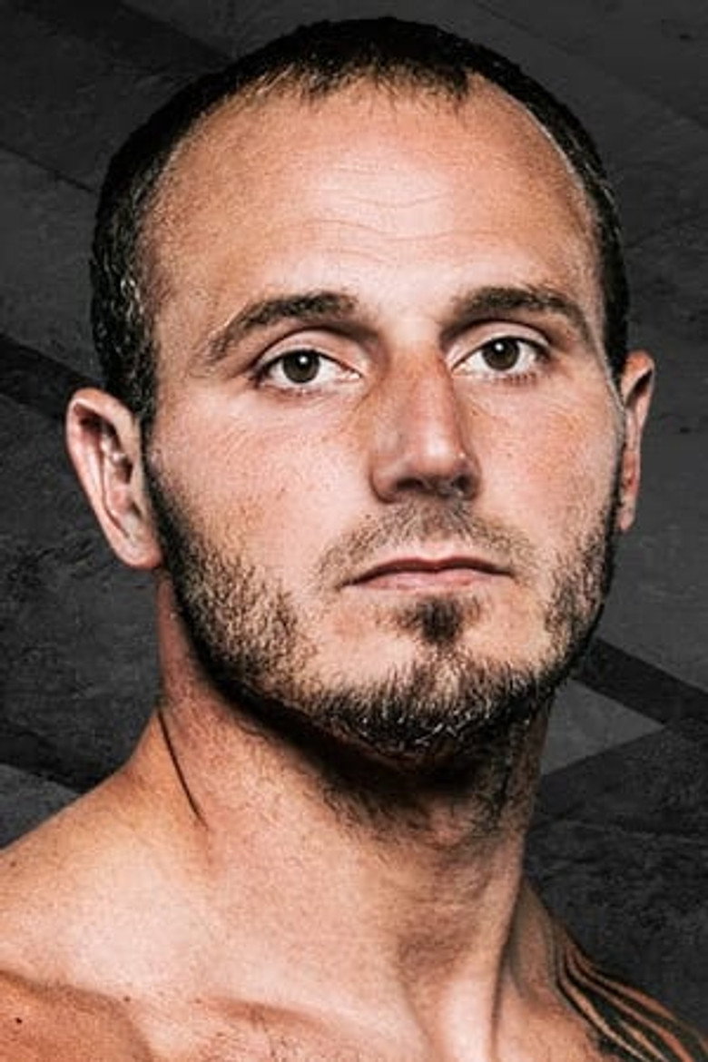 Dakota Cochrane photo 2