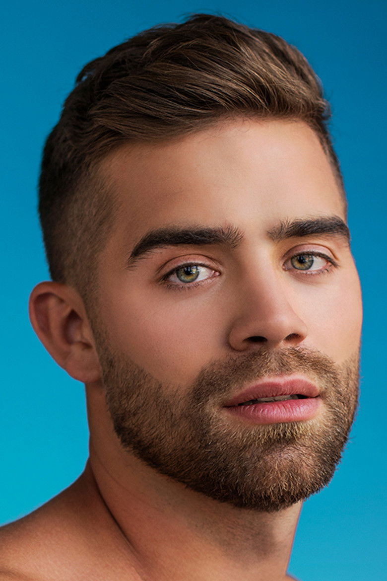 Gregory Giroux portrait image