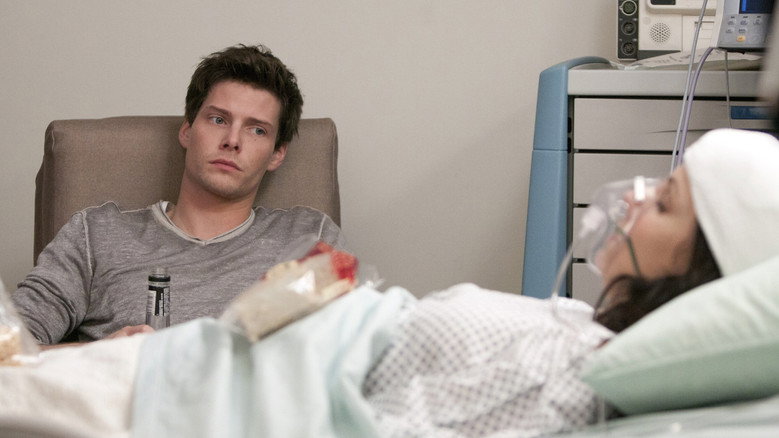 Still from Weeds - Kleine Deals unter Nachbarn - Season 8 Episode 1