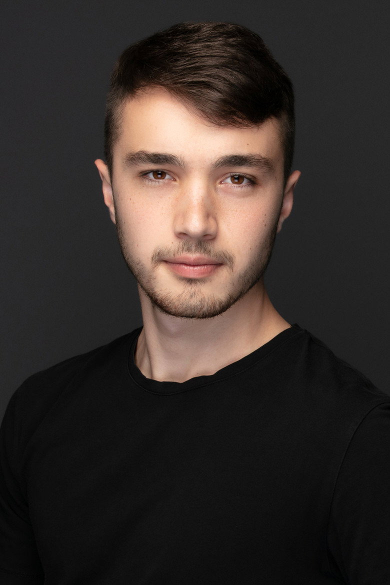 Burak Dakak photo 2