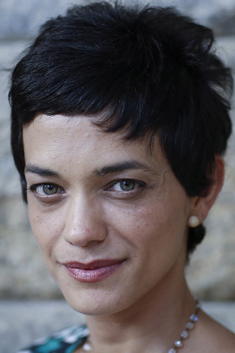Ana Cecília Costa photo 3
