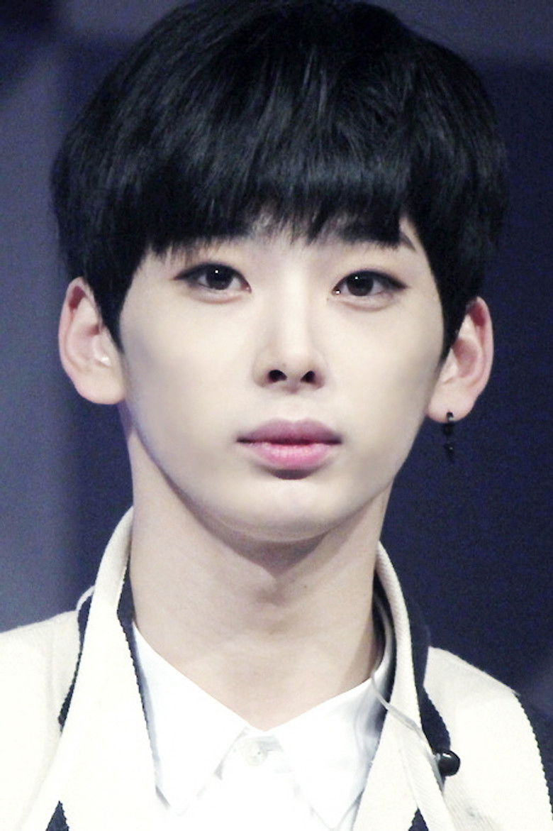 Hee Cheon portrait image