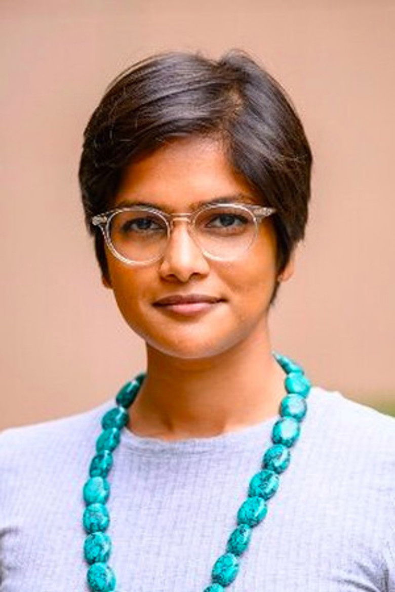 Gabriela D'Souza portrait image