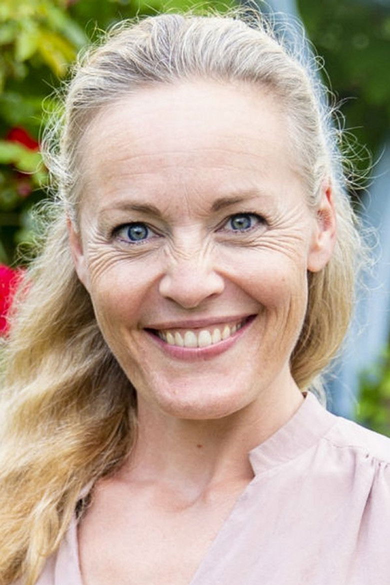 Anja Steensig portrait image