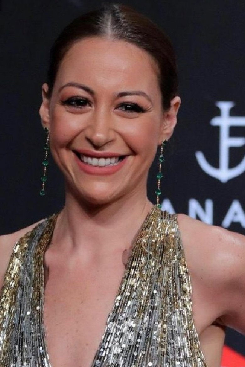 Menna Shalabi photo 3